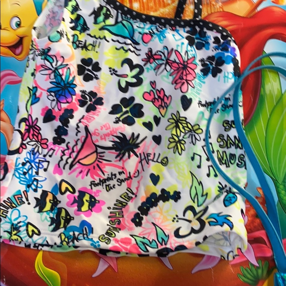 Girls sz 4 -5 OP bathing suit top - Picture 4 of 4